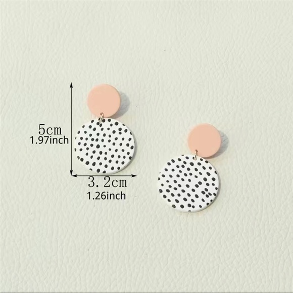 Elegant Dangle Earrings Pink Acrylic Circle White Black Dot Pattern - Picture 5 of 7